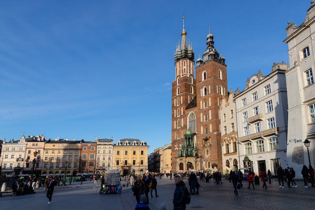 Eksploracja Krakowa: Wycieczka Pełna Historii i Kultury