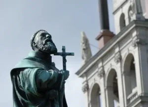 Jak zaplanować wycieczkę szkolną do Częstochowy, która łączy historię i dobry rytm dnia?